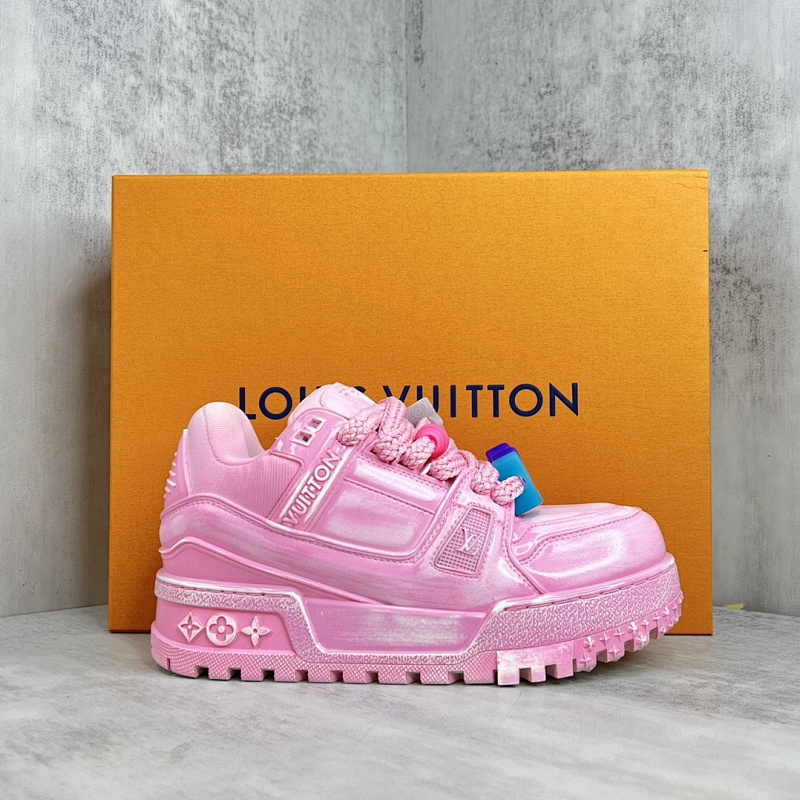 LOUIS VUITTON SHOES (692)