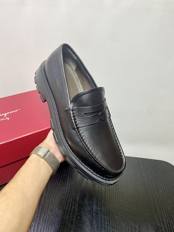 FERRAGAMO SHOES (33)