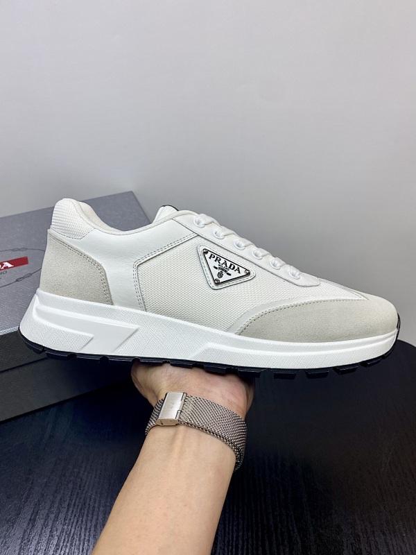 PRADA SHOES (376)