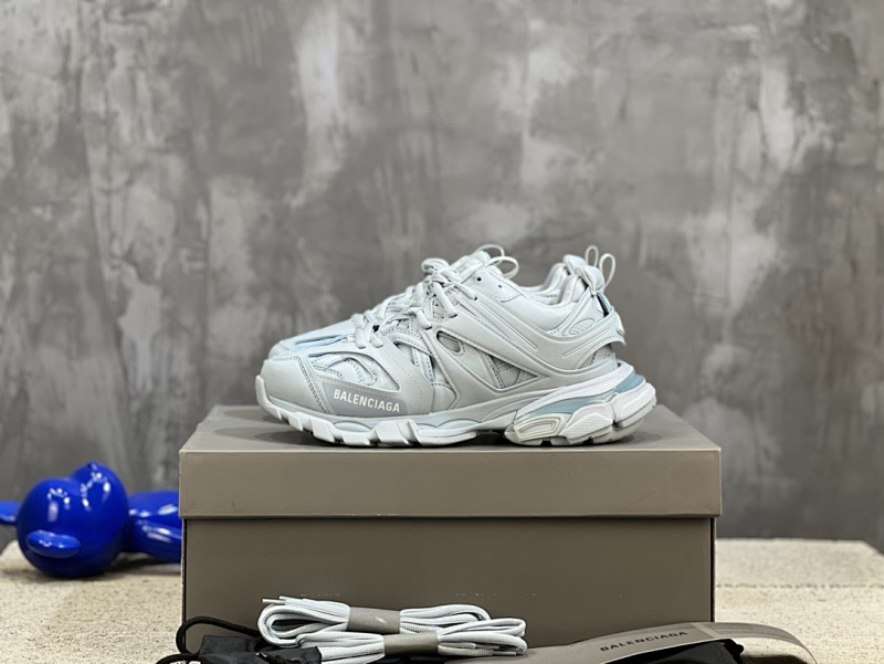 BALENCIAGA SNEAKERS (625)