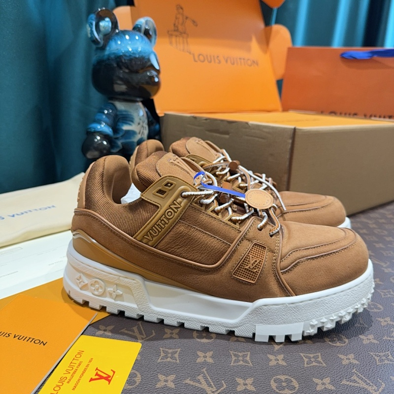 LOUIS VUITTON SHOES (196)