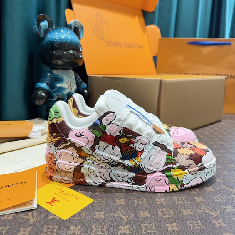 LOUIS VUITTON SHOES (197)