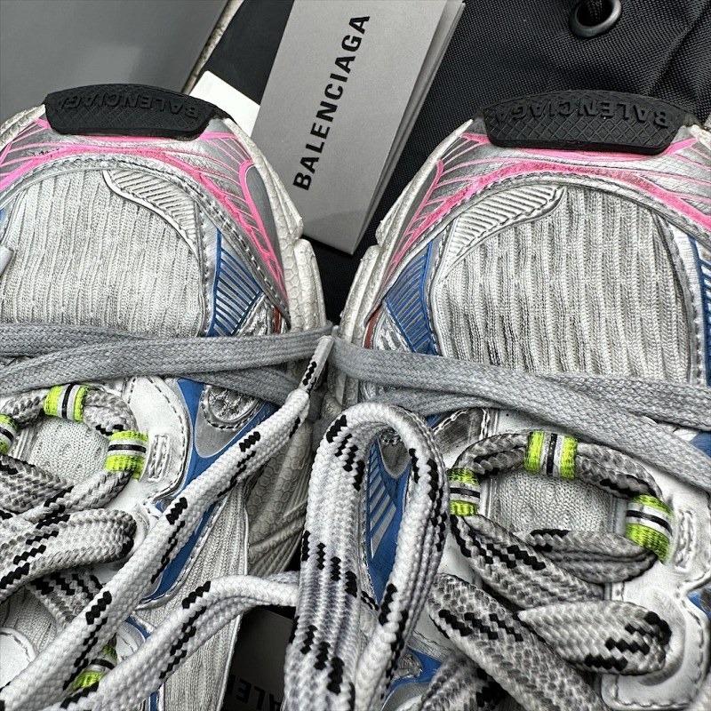 BALENCIAGA SNEAKERS (6)