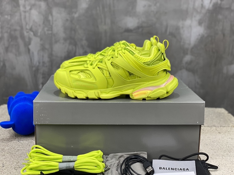 BALENCIAGA SNEAKERS (667)