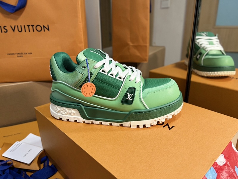 LOUIS VUITTON SHOES (190)