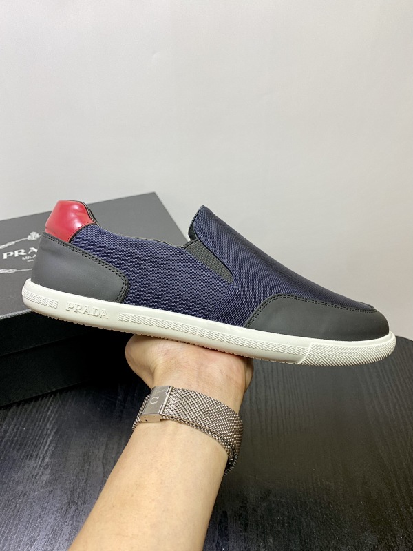 PRADA SHOES (576)