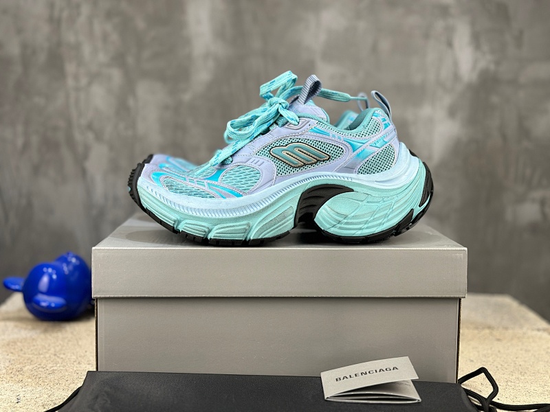 BALENCIAGA SNEAKERS (168)