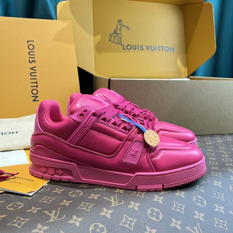 LOUIS VUITTON SHOES (386)