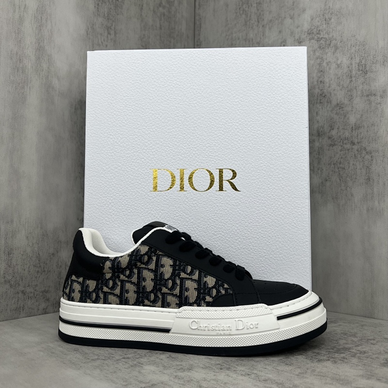 DIOR SNEAKERS (123)