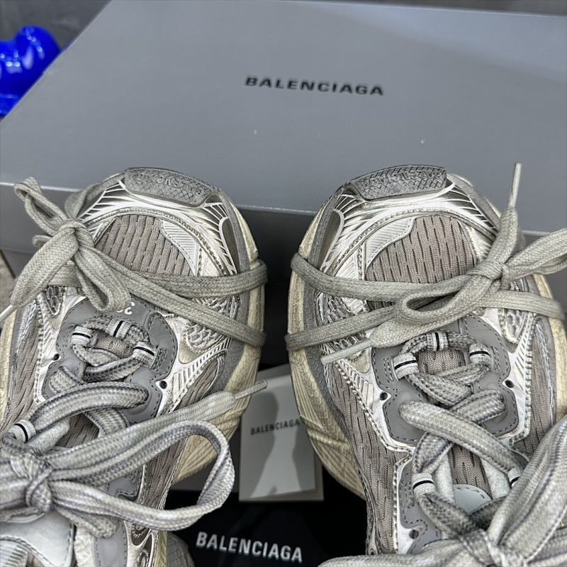 BALENCIAGA SNEAKERS (7)