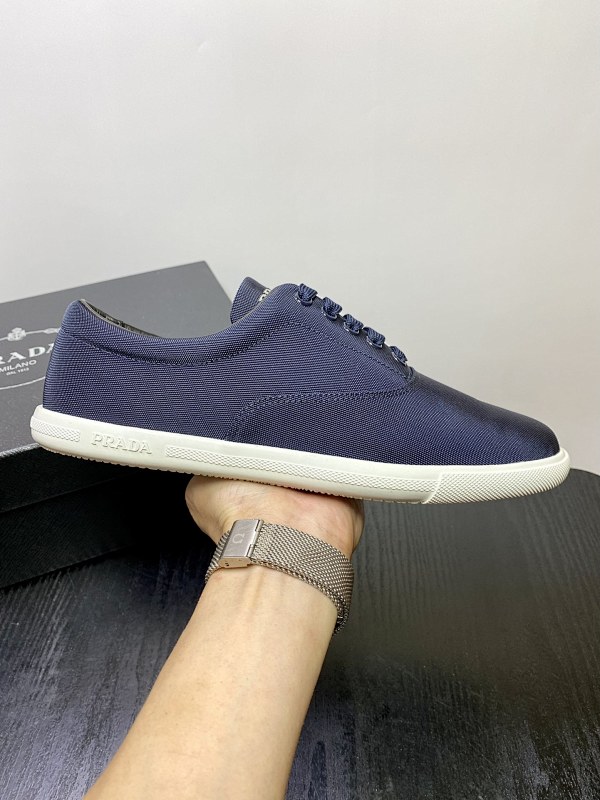 PRADA SHOES (572)