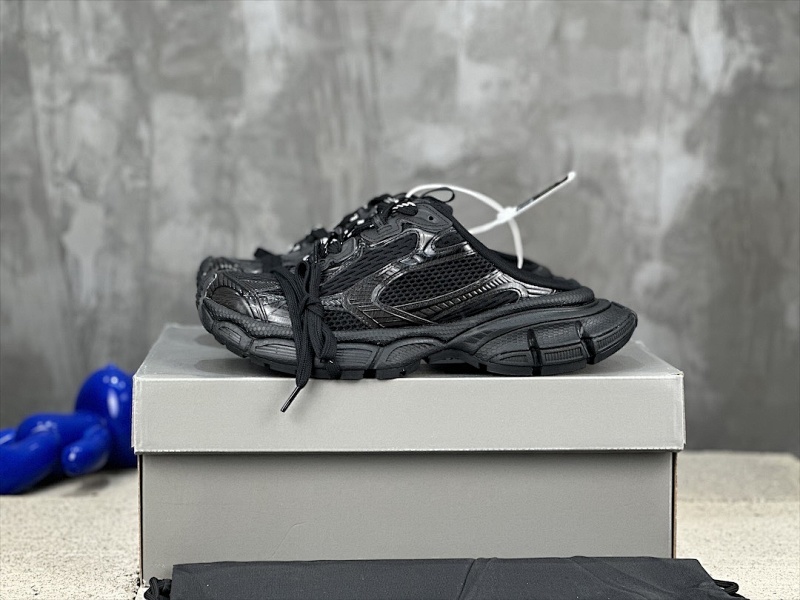 BALENCIAGA SNEAKERS (60)