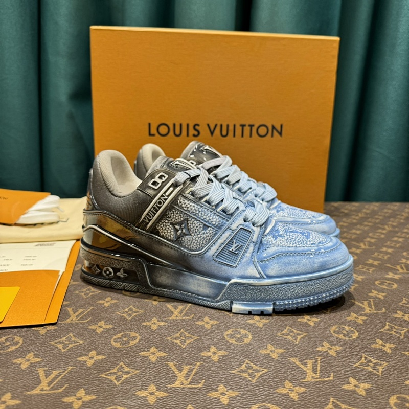LOUIS VUITTON SNEAKERS (406)