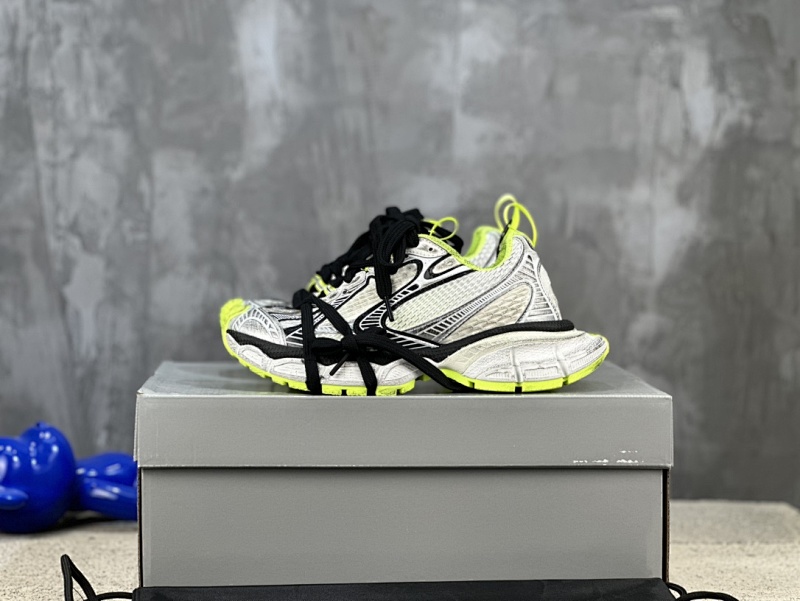 BALENCIAGA SNEAKERS (195)