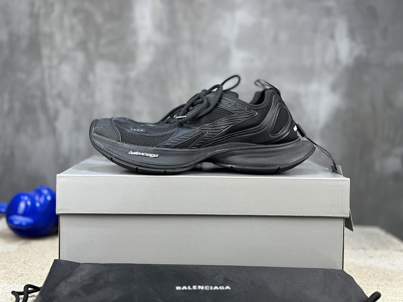 BALENCIAGA SNEAKERS (153)