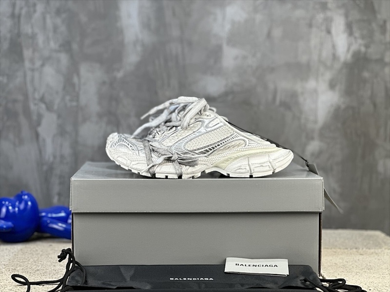 BALENCIAGA SNEAKERS (21)