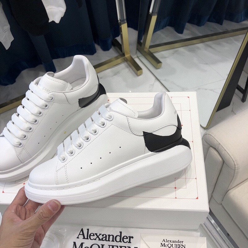 ALEXANDER MCQUEEN (62)