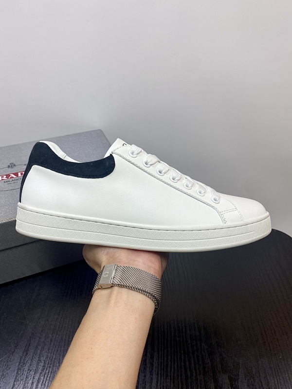 PRADA SHOES (512)