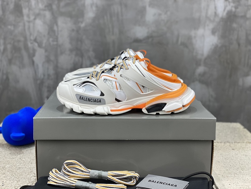BALENCIAGA SNEAKERS (501)