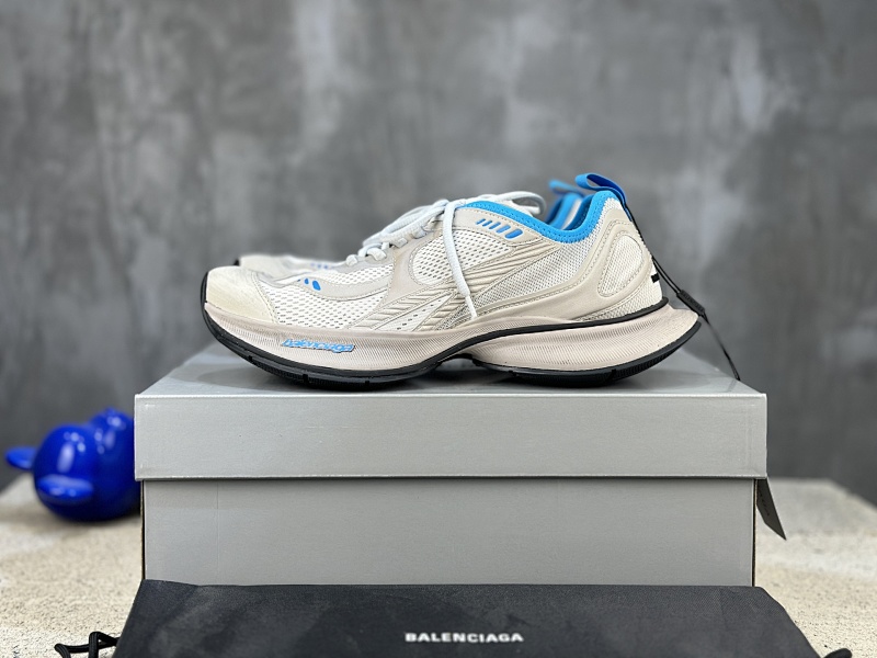 BALENCIAGA SNEAKERS (155)