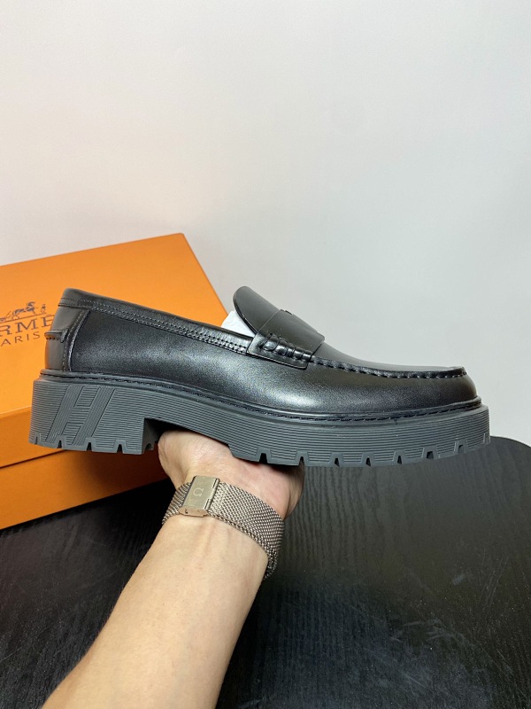 HERMES SHOES (169)