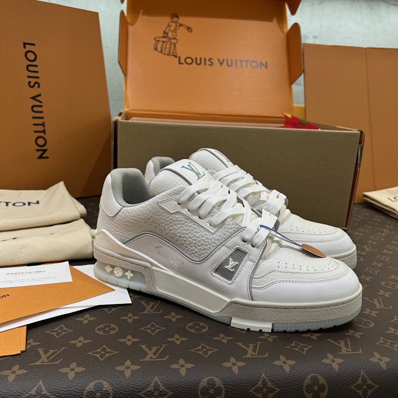 LOUIS VUITTON SNEAKERS (2)