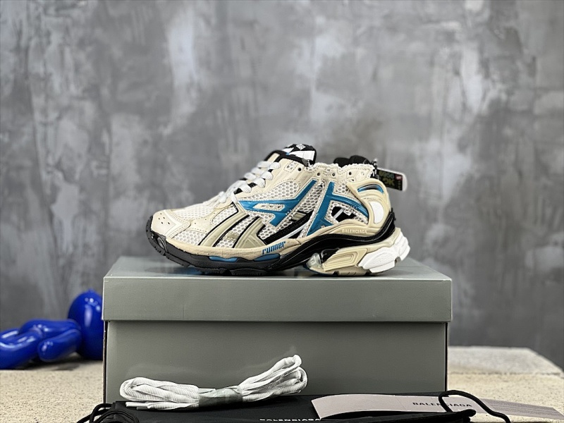 BALENCIAGA SNEAKERS (576)