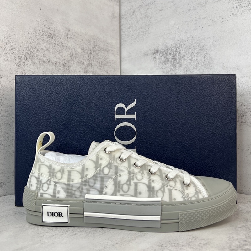 DIOR SNEAKERS (154)