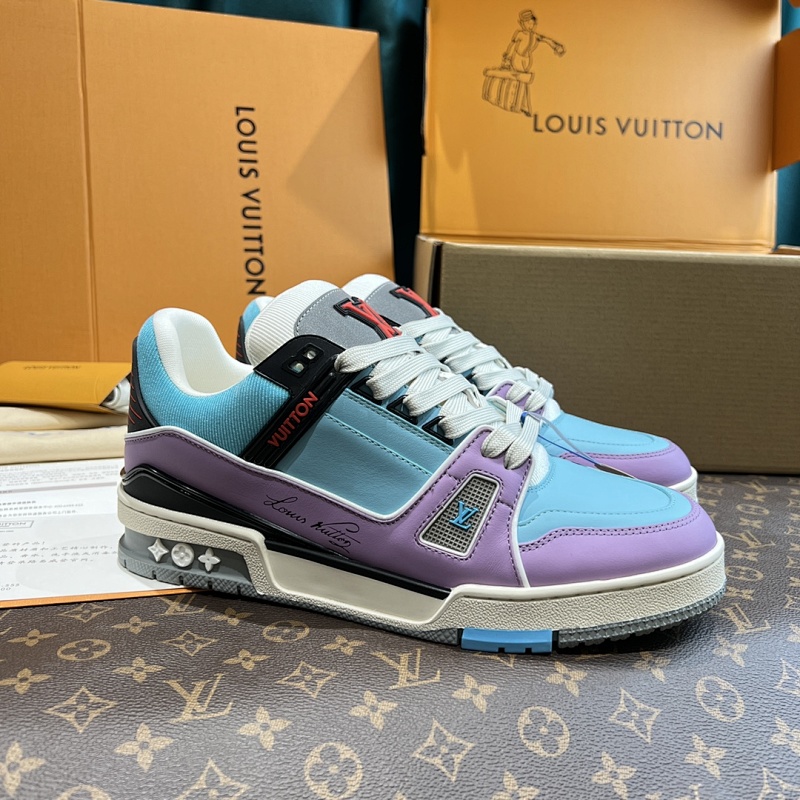 LOUIS VUITTON SNEAKERS (423)