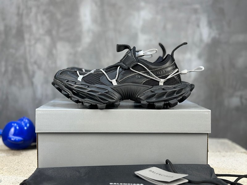 BALENCIAGA SNEAKERS (147)