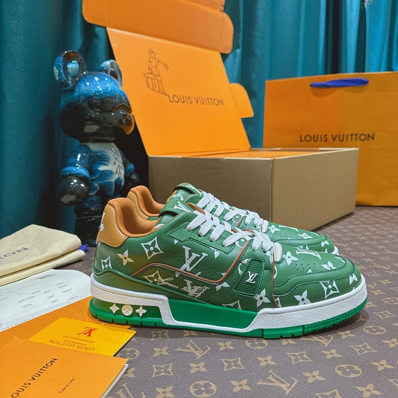LOUIS VUITTON SNEAKERS (209)