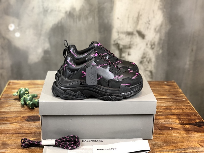 BALENCIAGA SNEAKERS (724)