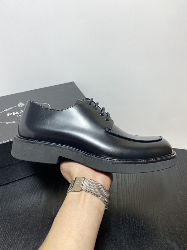 PRADA SHOES (470)