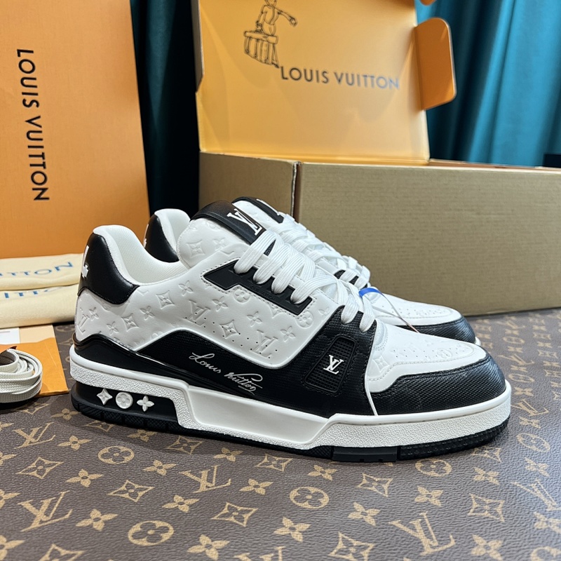 LOUIS VUITTON SNEAKERS (431)