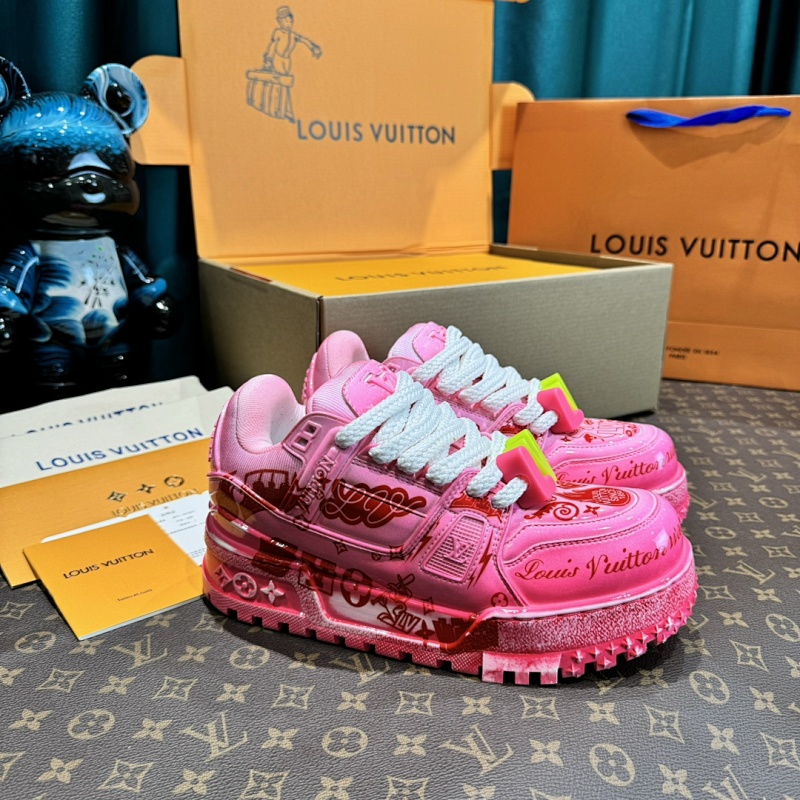 LOUIS VUITTON SHOES (258)