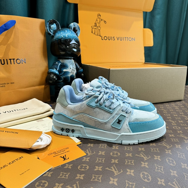 LOUIS VUITTON SHOES (320)