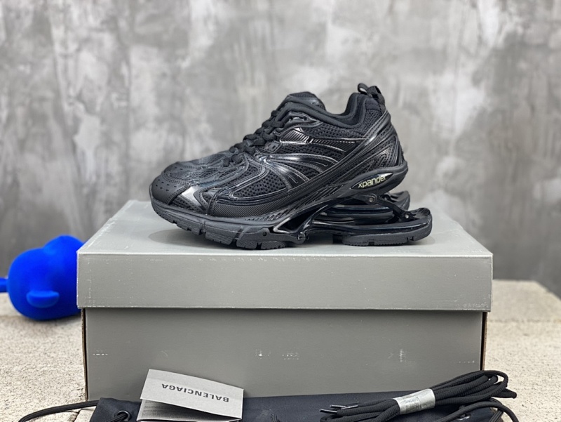 BALENCIAGA SNEAKERS (105)