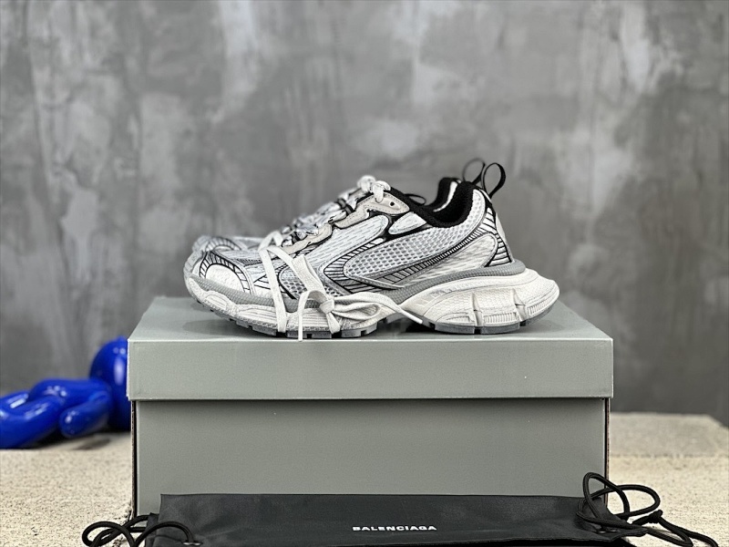 BALENCIAGA SNEAKERS (69)