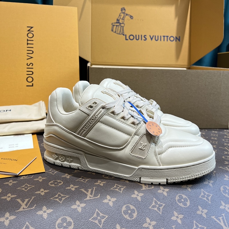 LOUIS VUITTON SHOES (387)