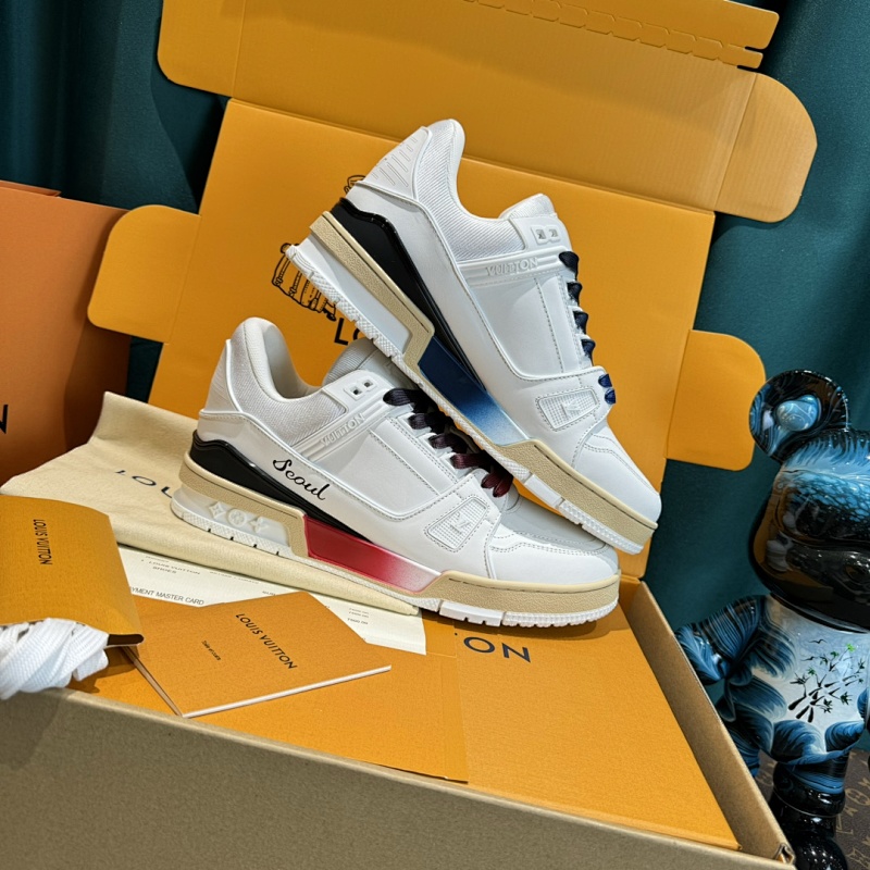 LOUIS VUITTON SNEAKERS (336)
