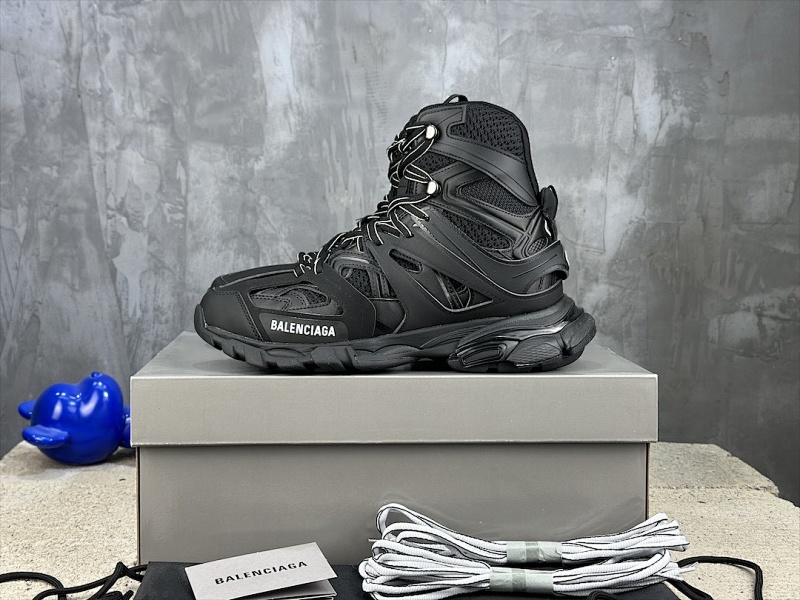 BALENCIAGA SNEAKERS (607)