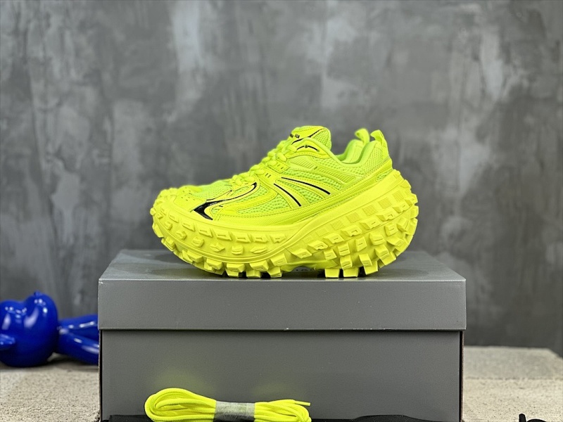 BALENCIAGA SNEAKERS (679)