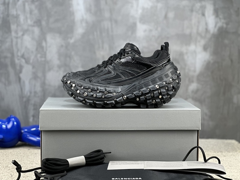 BALENCIAGA SNEAKERS (684)