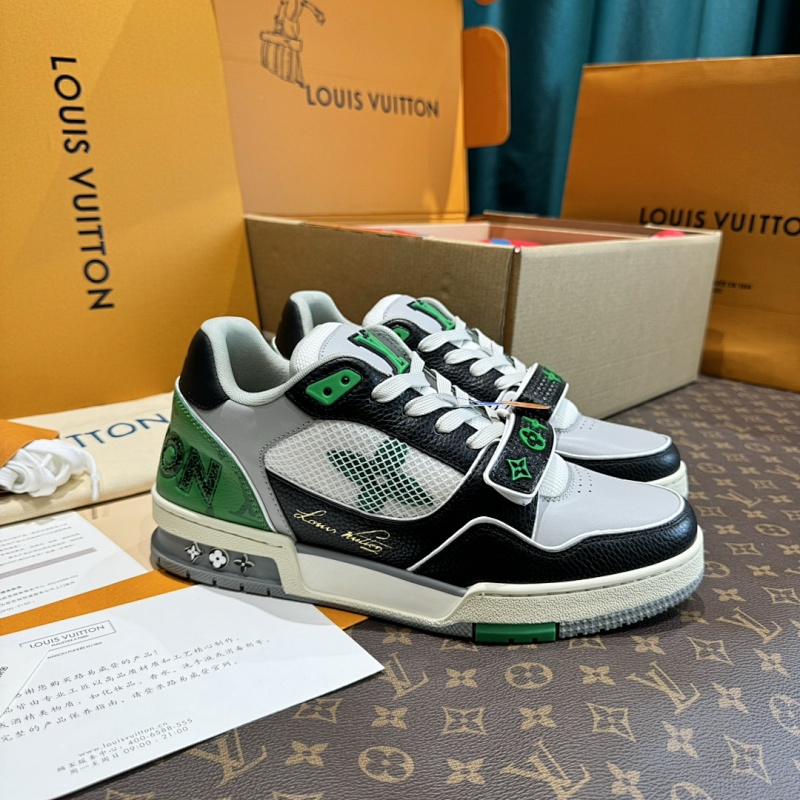 LOUIS VUITTON SHOES (239)