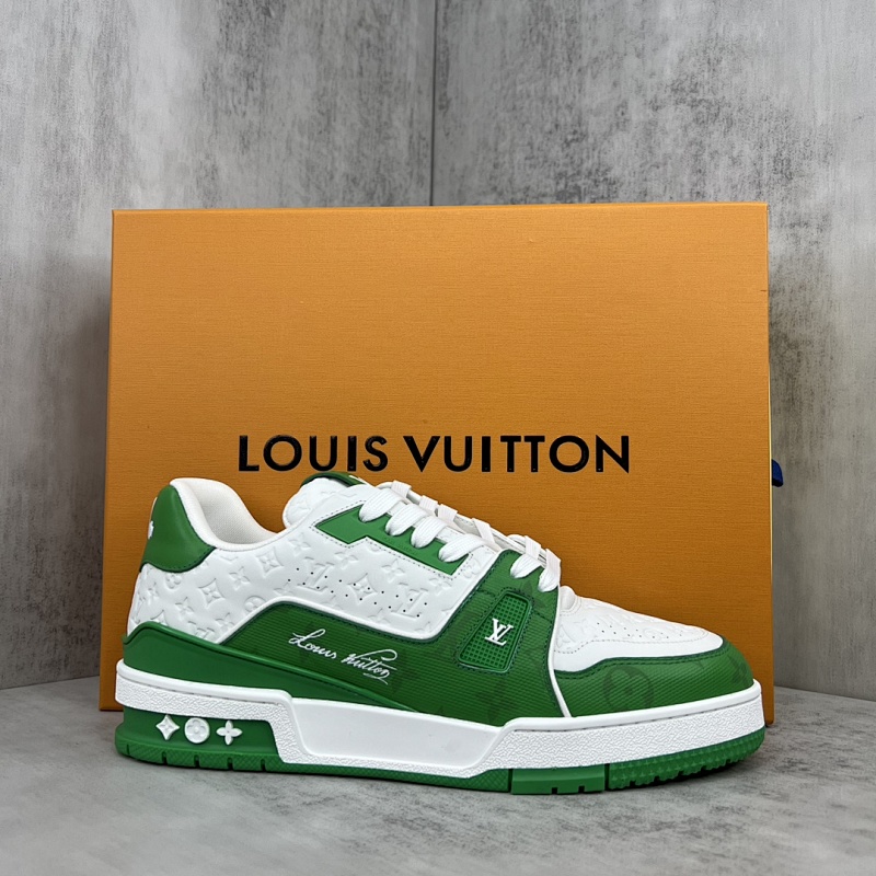 LOUIS VUITTON SNEAKERS (559)
