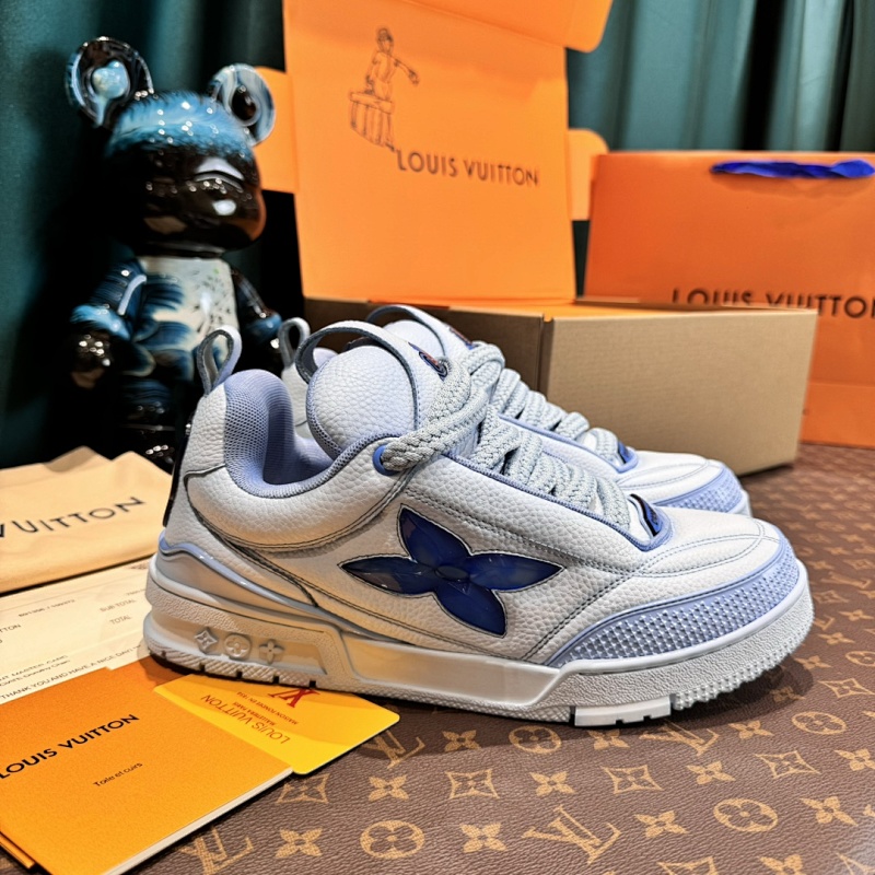 LOUIS VUITTON SNEAKERS (261)