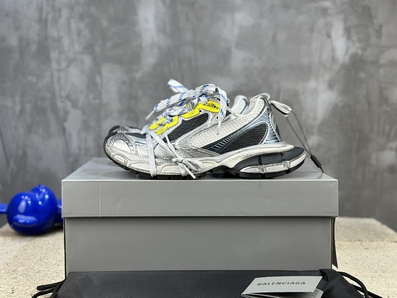 BALENCIAGA SNEAKERS (274)