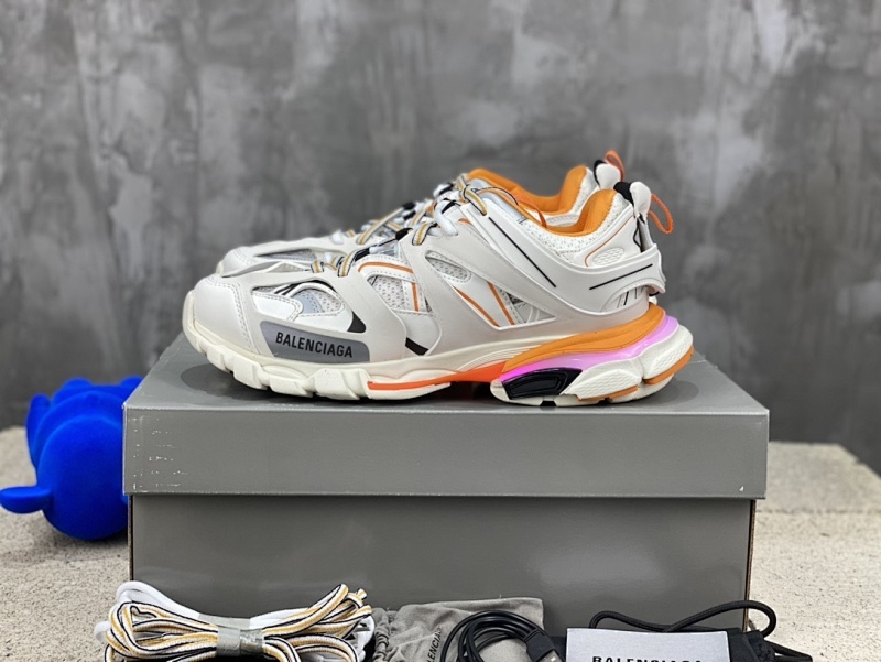BALENCIAGA SNEAKERS (665)