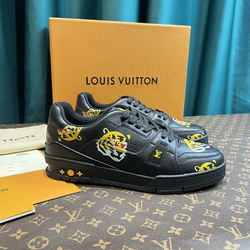 LOUIS VUITTON SHOES (420)