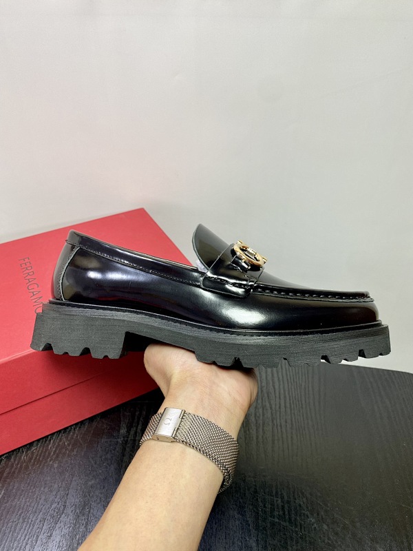 FERRAGAMO SHOES (125)